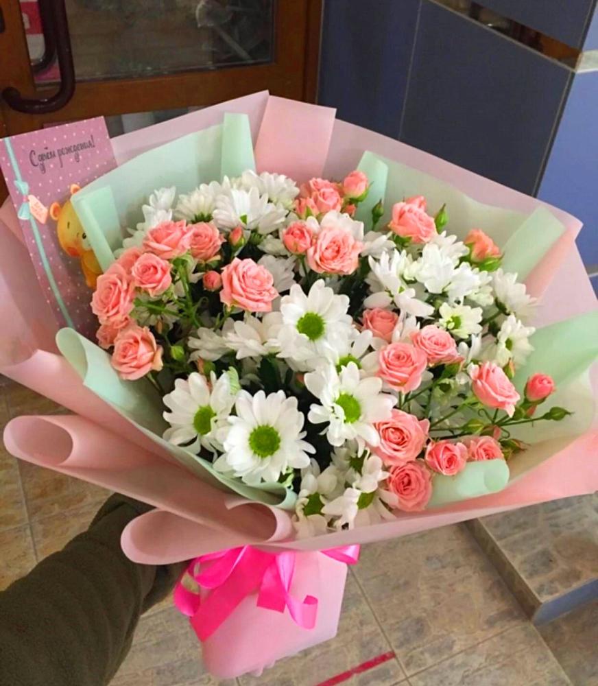 Букет цветов из: Розы и Хризантемы в Новоржеве