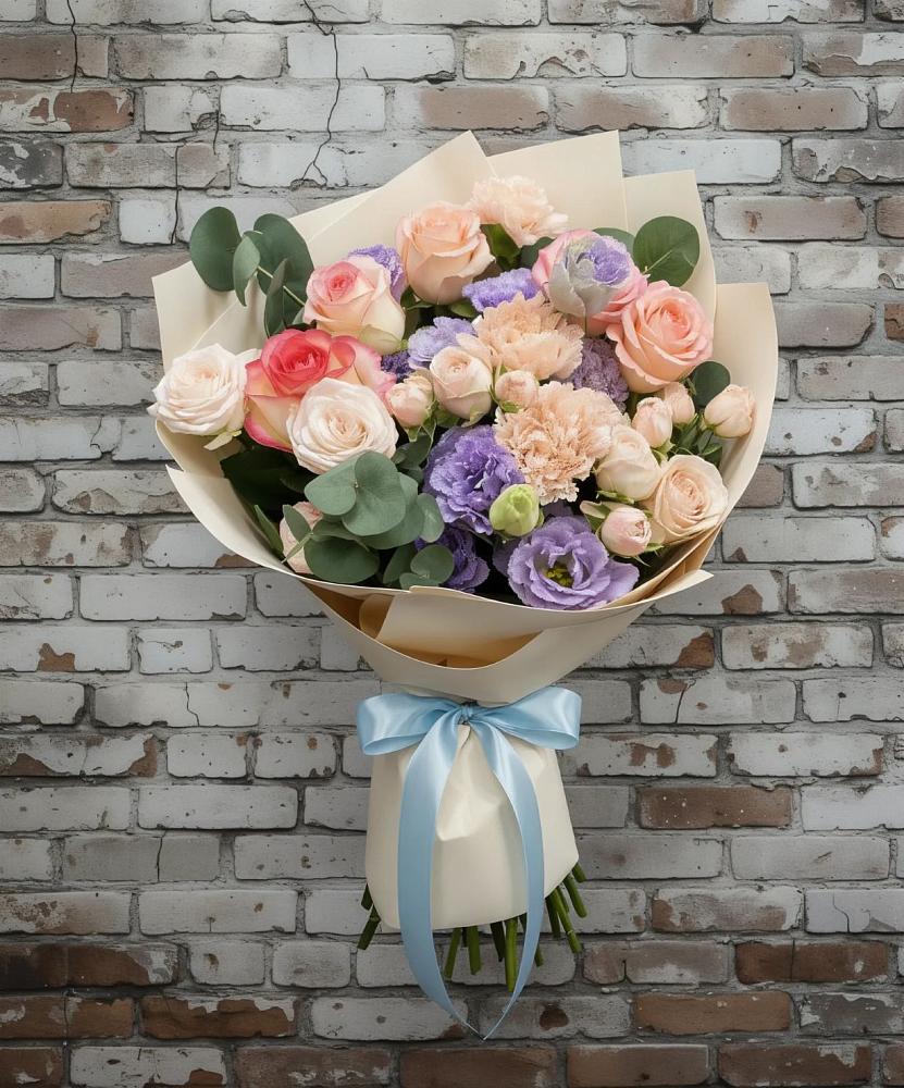 Букет цветов из: Розы, Лизиантусы и Гвоздики в Новоржеве