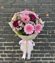 Букет цветов из:  Герберы и Хризантемы в Новоржеве