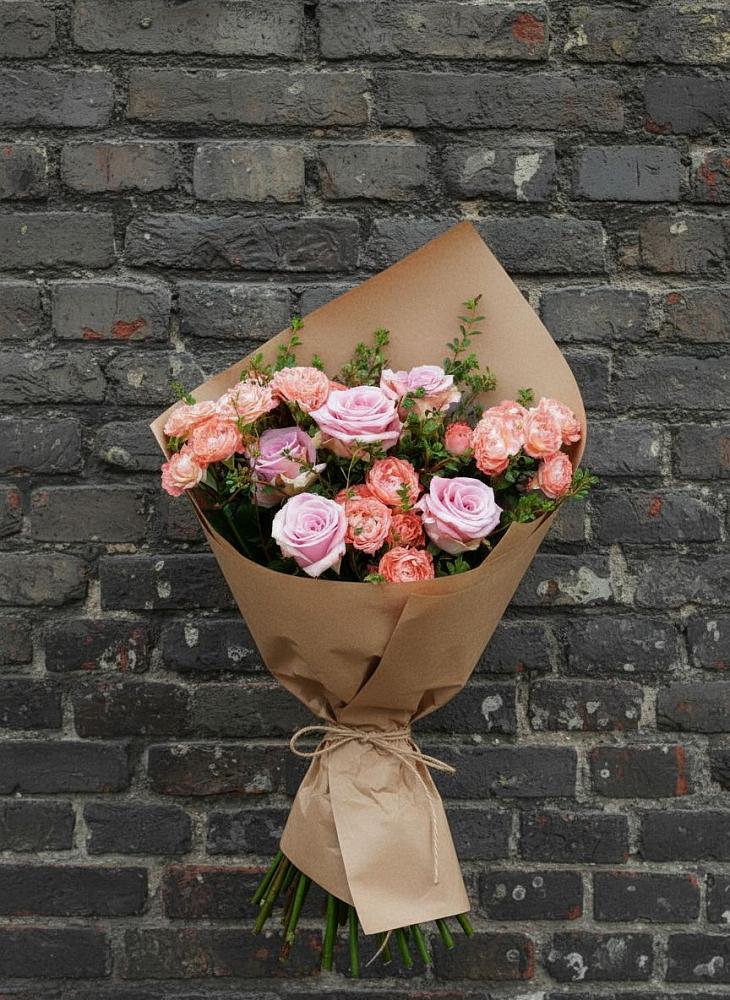 Букет цветов из: Розы в Новоржеве