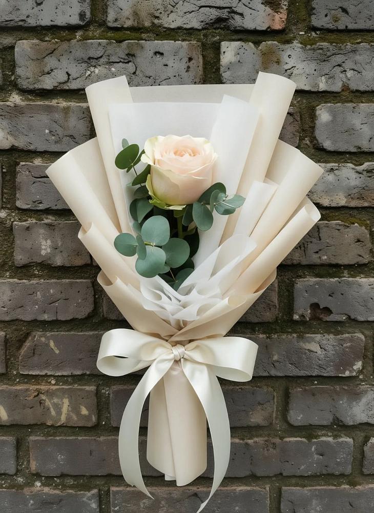 Букет цветов из: Розы в Новоржеве