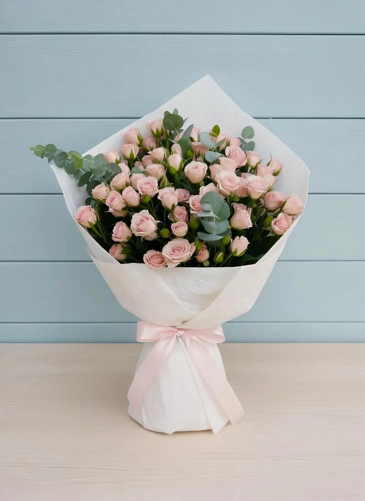 Букет цветов из: Розы в Новоржеве